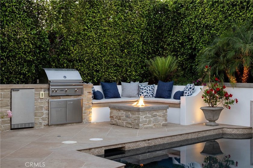 Welcome home to this charming Corona Highlands beach house - photo 34