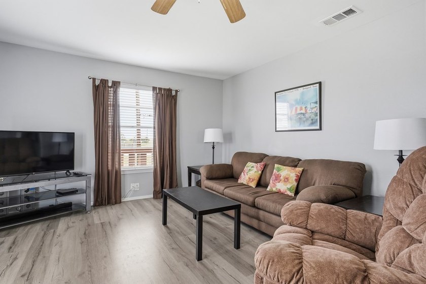 Nestled on two spacious lots in Holiday Beach, this fully - photo 6