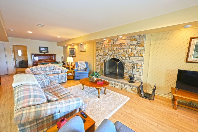 Perfect Lake home for Entertaining or Renting! - photo 18