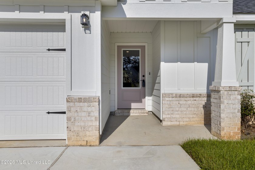 This wonderful build in the Meritage Home community of Palmetto - photo 3