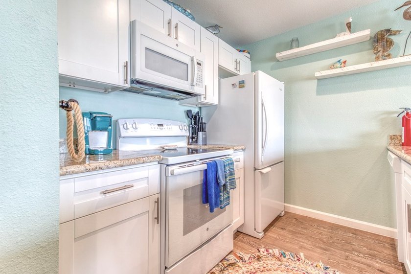 Charming Waterfront Condo at Allegro North Condominiums - - photo 12