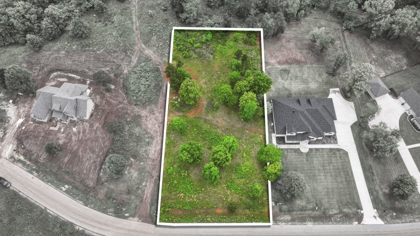 Discover the perfect place to build your dream home on this - photo 2