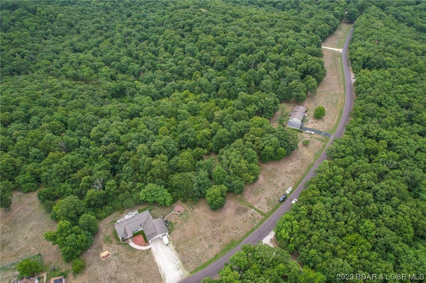 2.13 Acres in English Gardens subdivision fronting South Buck - photo 3