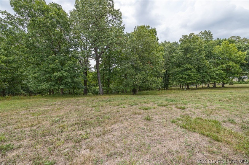 2.13 Acres in English Gardens subdivision fronting South Buck - photo 8