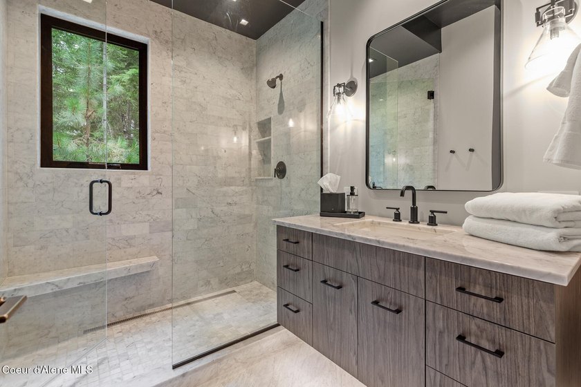 Tucked away in a secluded private cul-de-sac, this 1.71-acre - photo 42