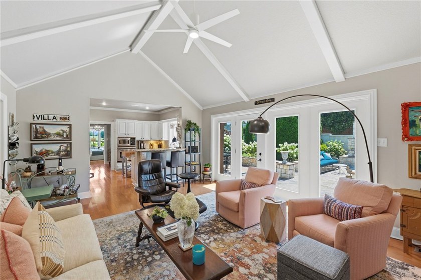 Charming, exceptionally maintained, and thoughtfully updated - photo 5