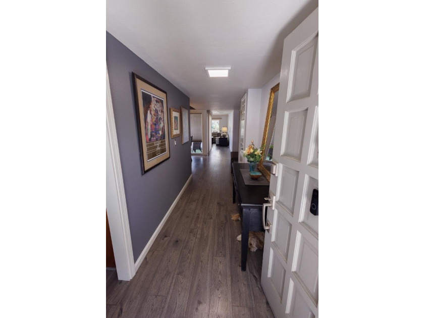 Excellent opportunity to own a move-in ready home in The - photo 4