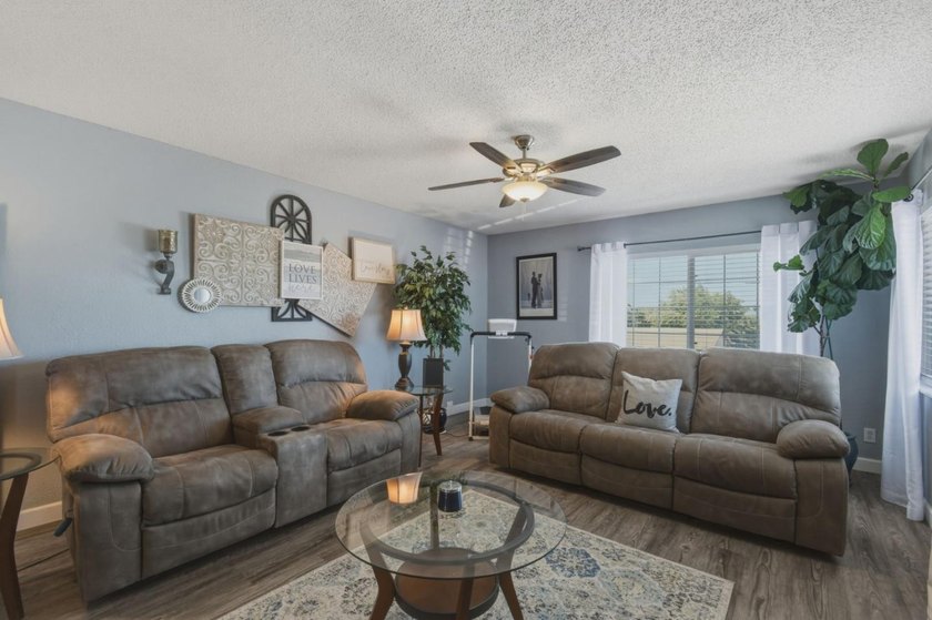Welcome to 16640 Los Banos St in Ashland between San Leandro and - photo 6
