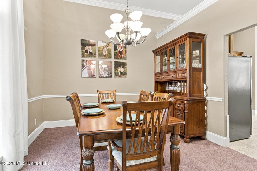 Welcome to this well-maintained 3-bedroom, 2-bath home offering - photo 9