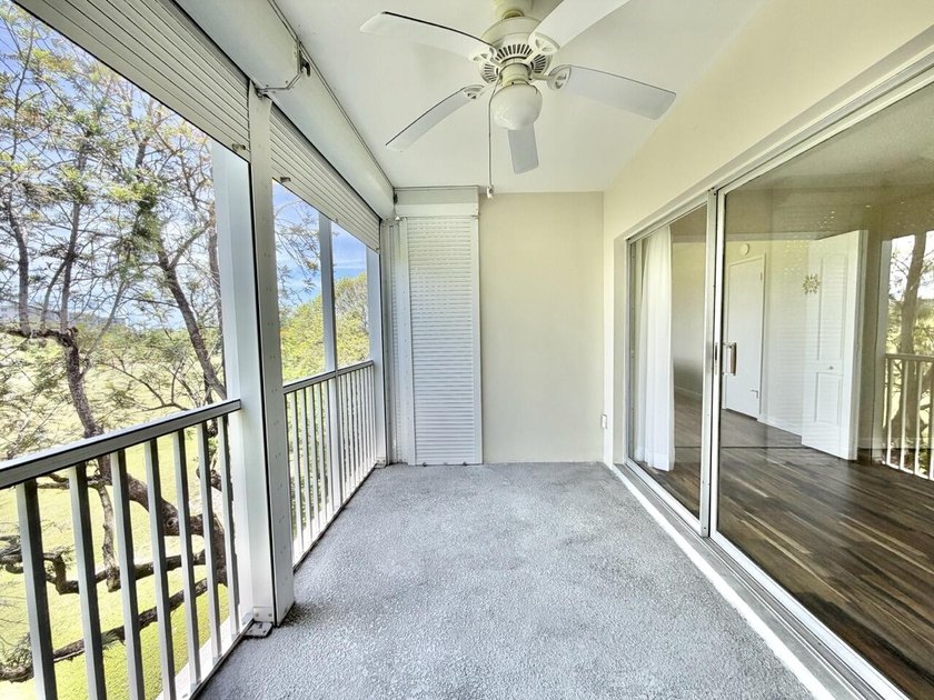 Freshly painted top-floor 2BR/2BA penthouse in a 4-story - photo 23