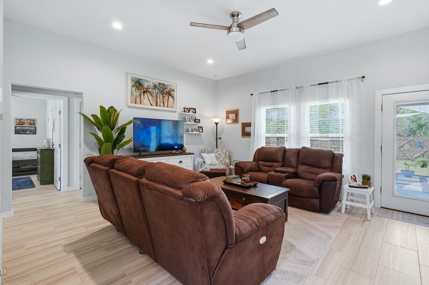 This beautifully maintained home has plenty to offer, including - photo 7
