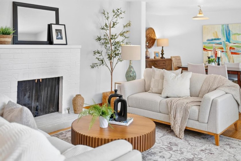 Welcome to this well-maintained 3-bedroom, 2-bath home offering - photo 9