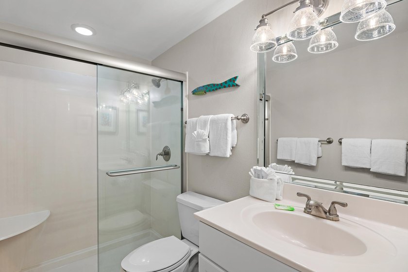 This one is better in person! Super POPULAR 1st Floor! Rare - photo 17