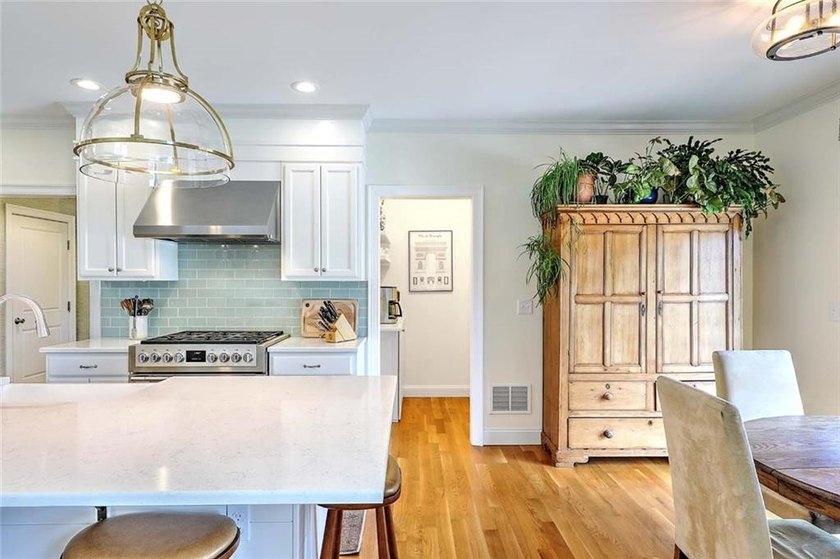 The perfect newer home in historic downtown Bristol. Enjoy the - photo 22