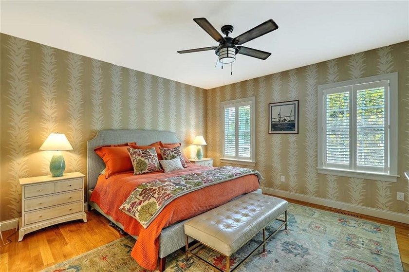 The perfect newer home in historic downtown Bristol. Enjoy the - photo 30