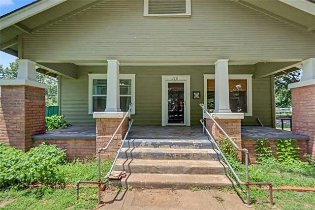 Welcome to this beautiful 3-bedroom home situated on a spacious - photo 37