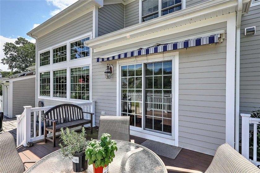 The perfect newer home in historic downtown Bristol. Enjoy the - photo 50