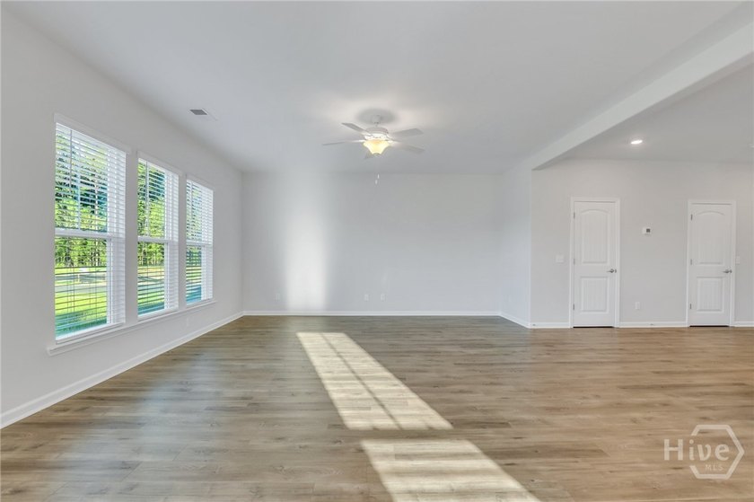 This immaculate Landmark 24 *Avery* Floor Plan is ready for you - photo 9