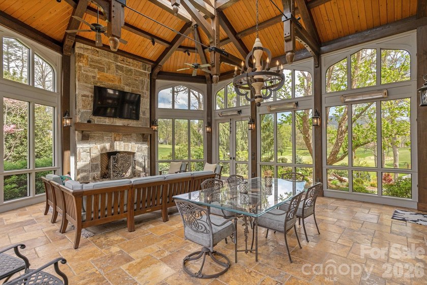 Welcome to 8 Fairway Place, where timeless architecture - photo 12