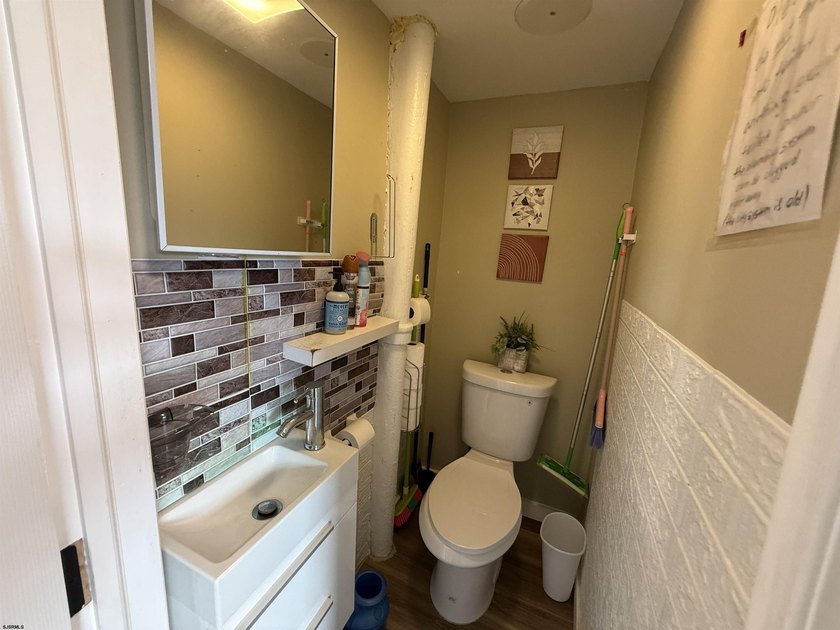 Price Improvement on this Single family home!! Well-maintained - photo 14
