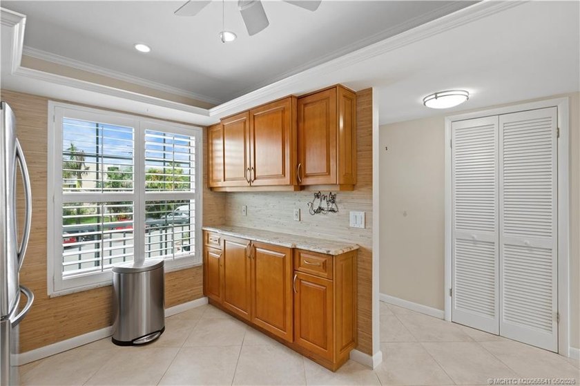 Florida living at its best! Beautifully maintained 2 bedroom, 2 - photo 17