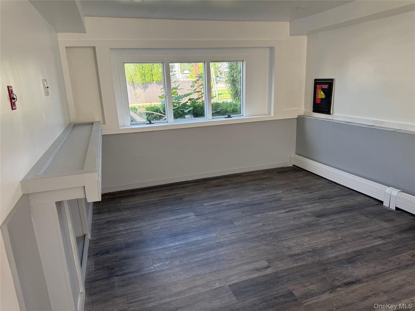 Beautiful Updated Split-Level Home on a Prime Corner Lot Welcome - photo 18