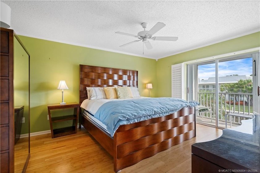 Florida living at its best! Beautifully maintained 2 bedroom, 2 - photo 19