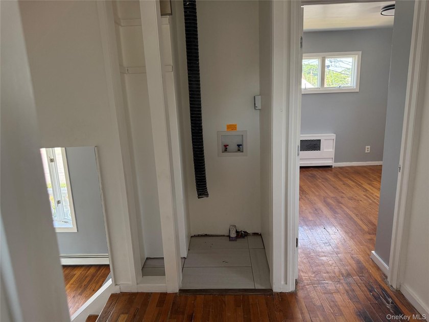 Beautiful Updated Split-Level Home on a Prime Corner Lot Welcome - photo 20