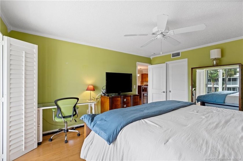 Florida living at its best! Beautifully maintained 2 bedroom, 2 - photo 21