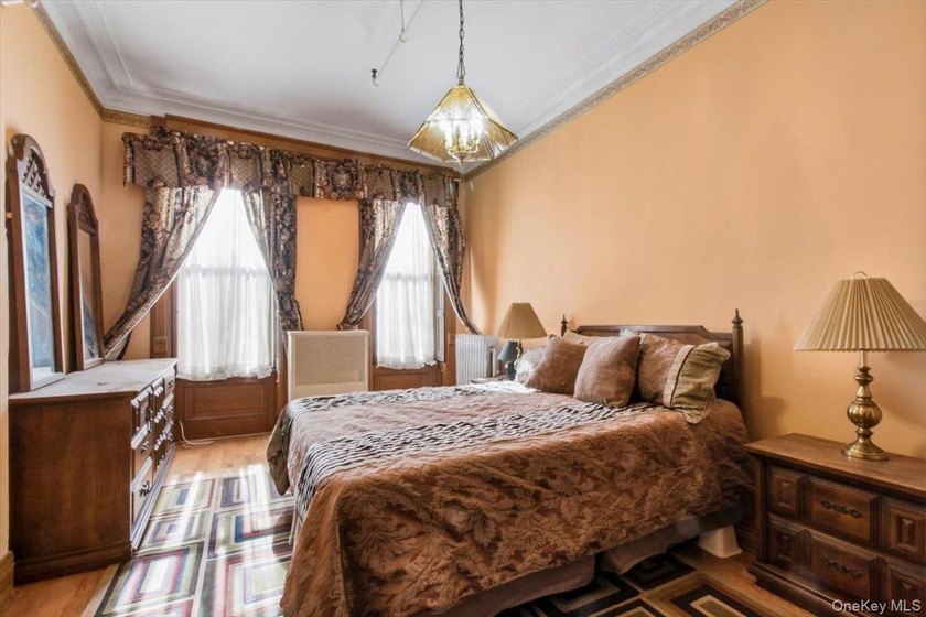 This meticulously maintained residence offers a spacious - photo 22