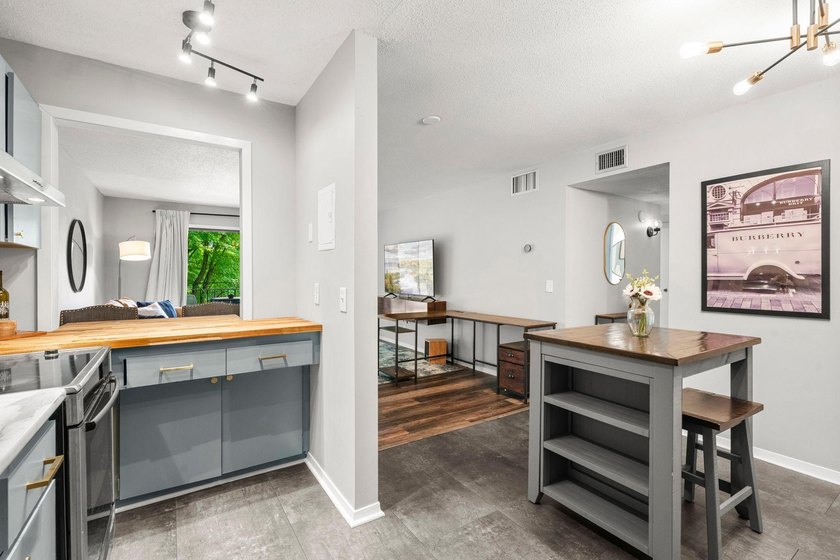 Come step inside this beautifully refreshed condo, and feel an - photo 27