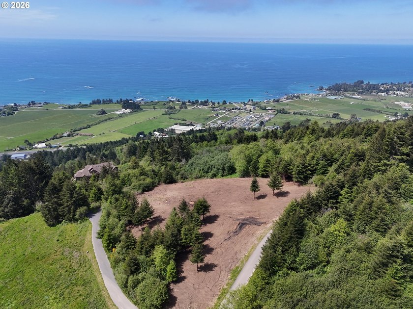 Exceptional opportunity to own 1.38 acres in Brookings, perched - photo 2