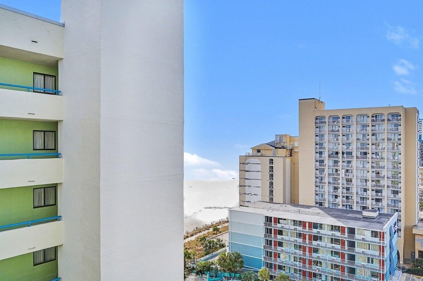 Wake up to beautiful ocean views from this inviting efficiency - photo 25