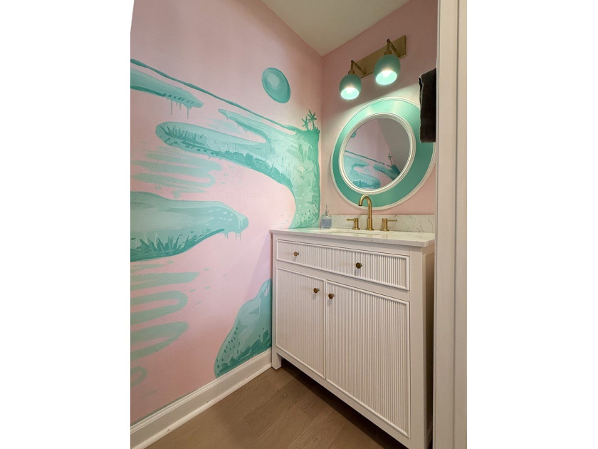 Instant opportunity as turn-key beach house and/or vacation - photo 41