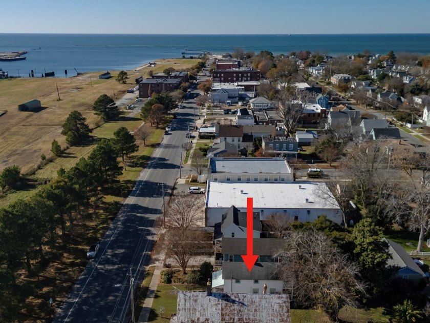 Instant opportunity as turn-key beach house and/or vacation - photo 43