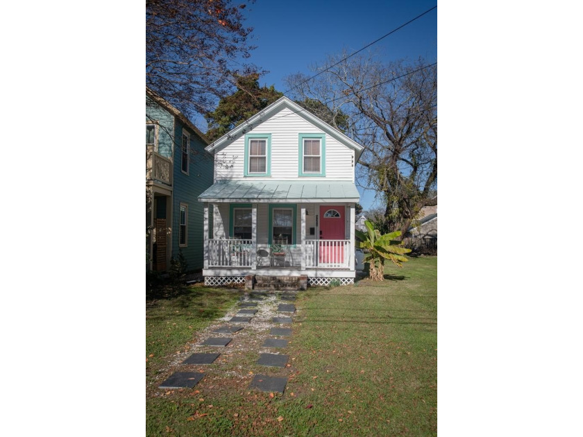 Instant opportunity as turn-key beach house and/or vacation - photo 44