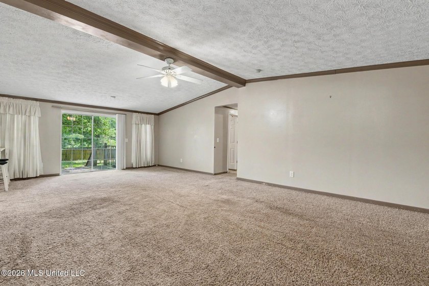 Spacious 3BR/2BA double-wide home with 2,342 SF on 1.37 acres in - photo 6