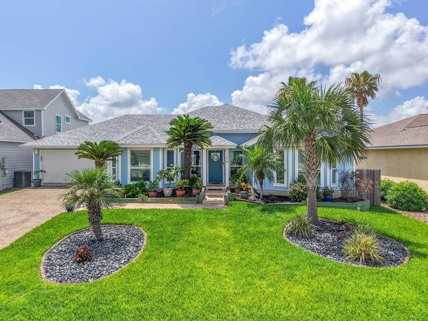 Welcome to your dream coastal home on the Redfish Bay of Aransas - photo 2