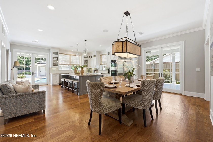 Beautifully renovated 2-story home near San Marco &amp; just a short - photo 10