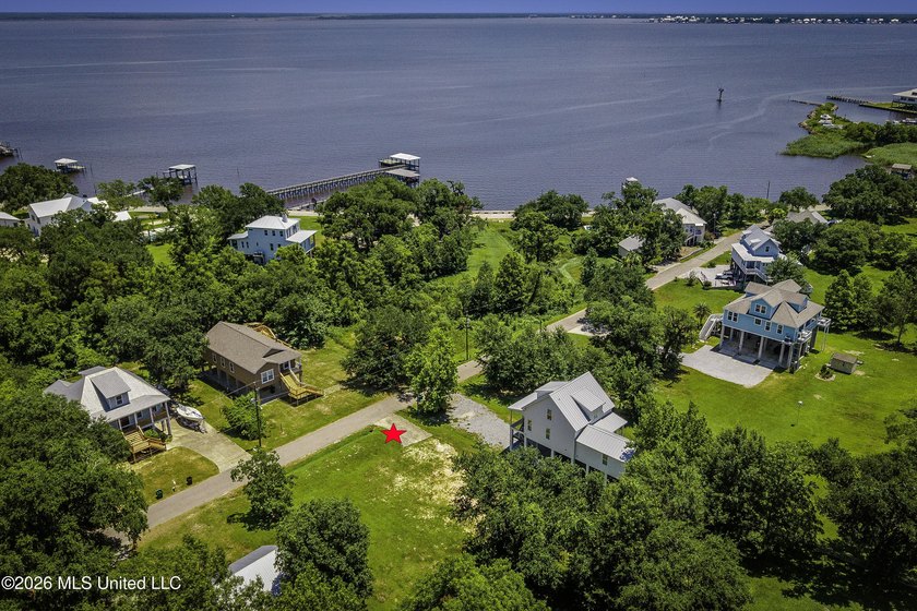 Level, cleared lot ready for construction in one of Old Town Bay - photo 7