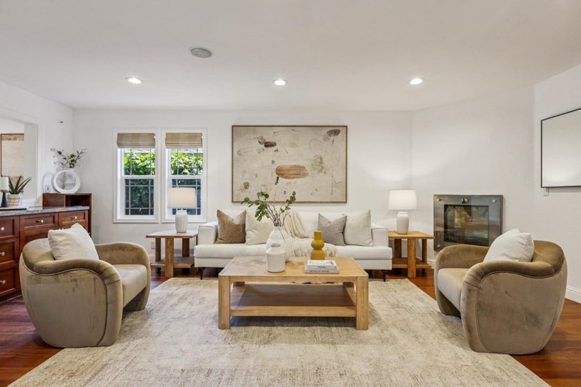 Welcome to 1091 Lancer Drive, a beautifully updated two-story - photo 7