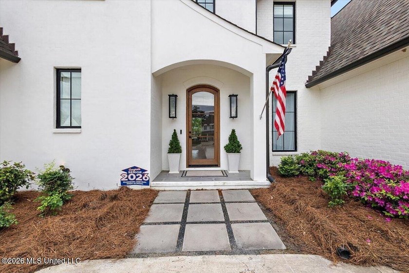 Stunning home with scenic views of 18th hole on Reunion's - photo 3