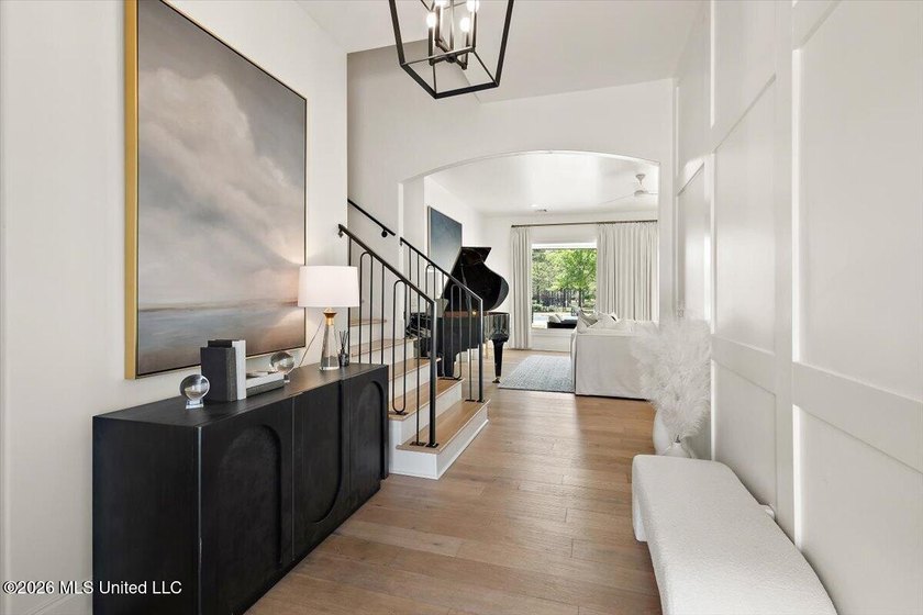Stunning home with scenic views of 18th hole on Reunion's - photo 9