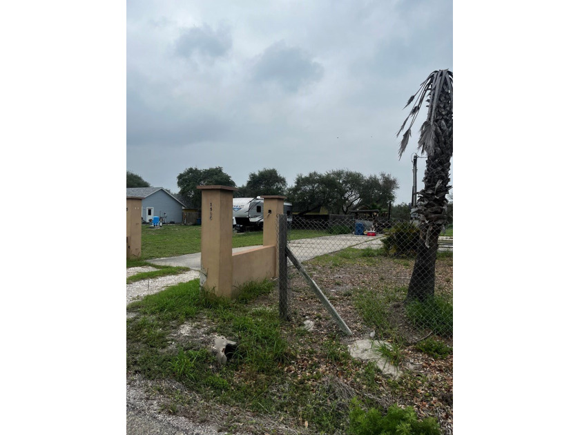 Acreage, privacy, and location! It doesn't get much better than - photo 10