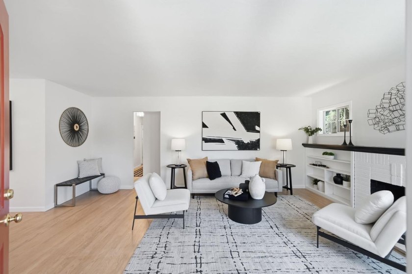 Welcome to 1727 Madison Avenue, a beautifully refreshed - photo 4