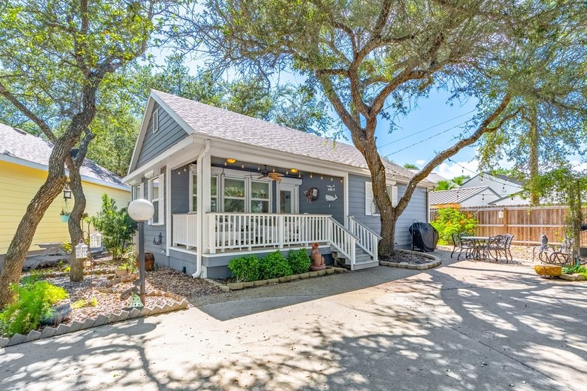 NEW PRICE!!! Welcome to easy coastal living at the Lagoons RV - photo 2