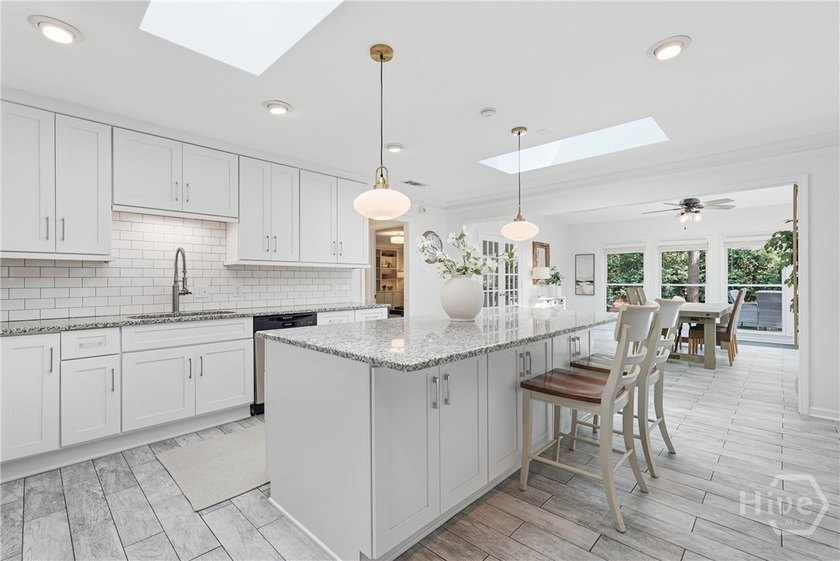 Don't miss the opportunity to own this well-maintained home - photo 9