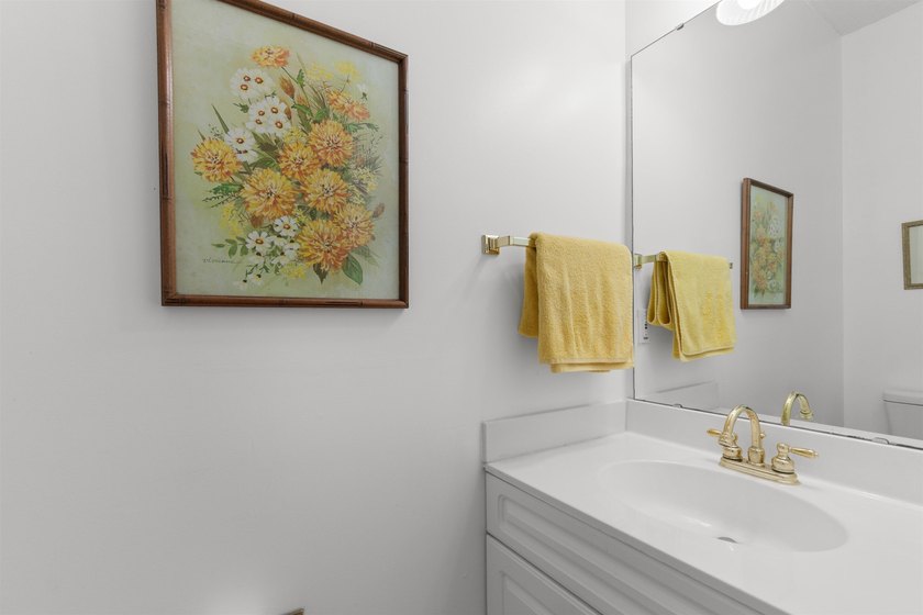 CHECK OUT THIS AMAZING UNIT on ARROWHEAD GOLF COURSE IN - photo 26