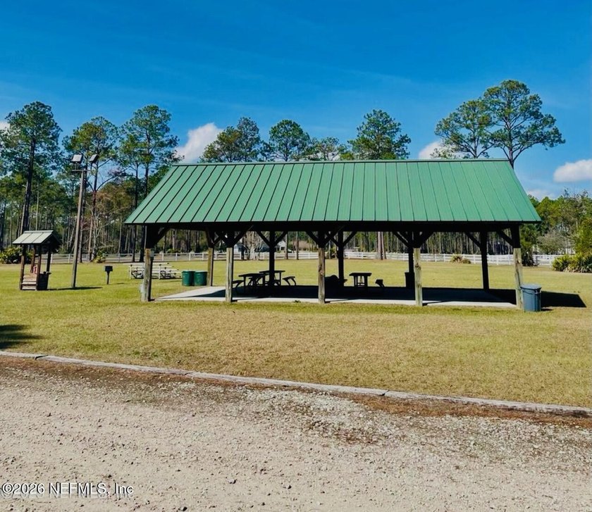 Beautiful 7.7 acres in the Estate section of the Jacksonville - photo 7