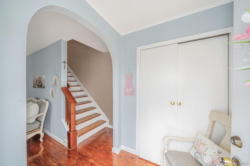 Charming two-story Cape featuring two bedrooms on the second - photo 8